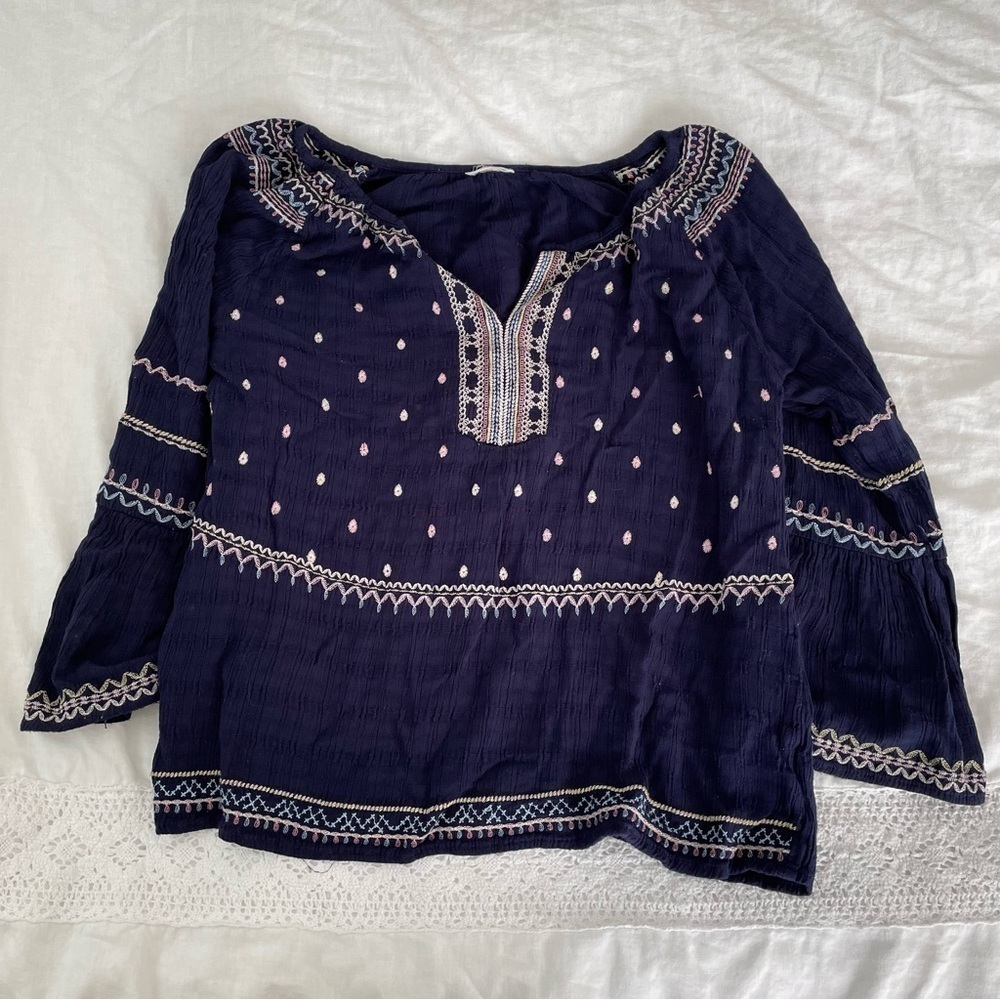 Knox Rose MEDIUM Navy Blue Embroidered Peasant Blouse Bell Long Sleeves